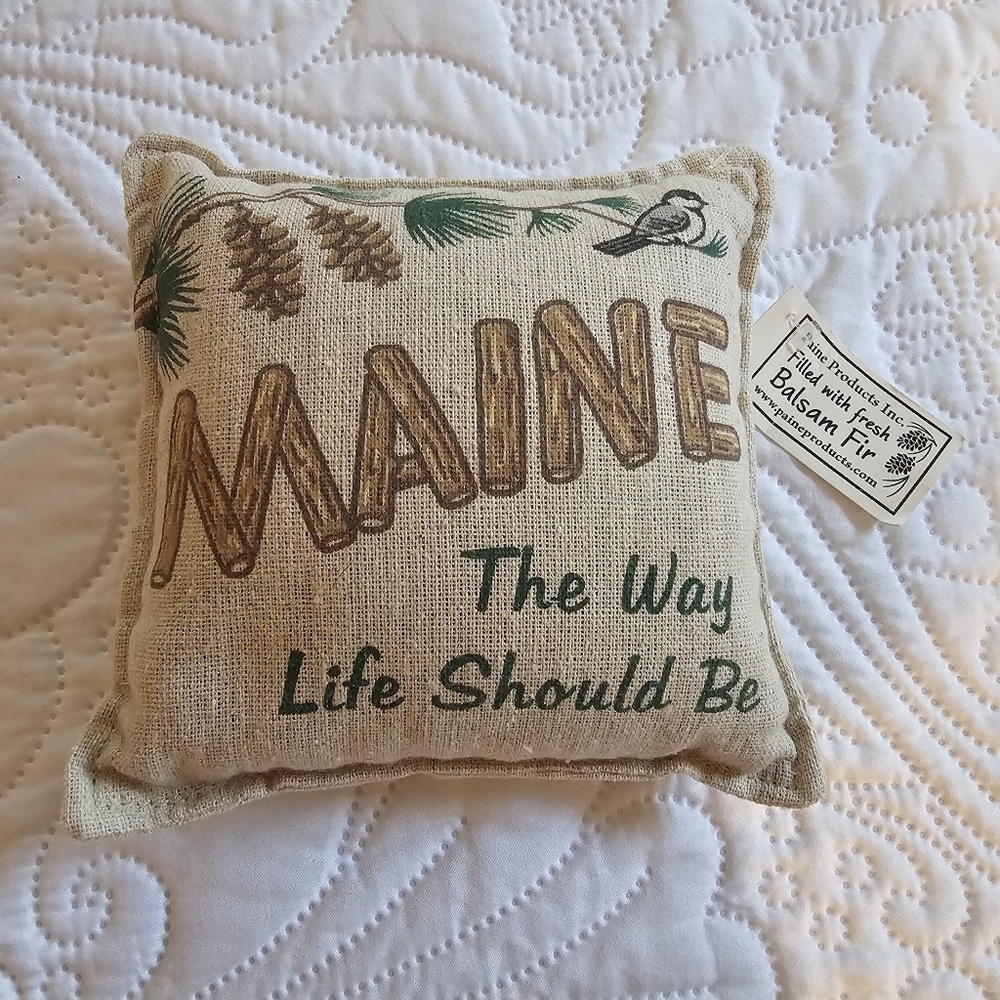 Maine Balsam Fir Mini Pillow with Pinecone, Maine The Way Life Should Be, 5x5”